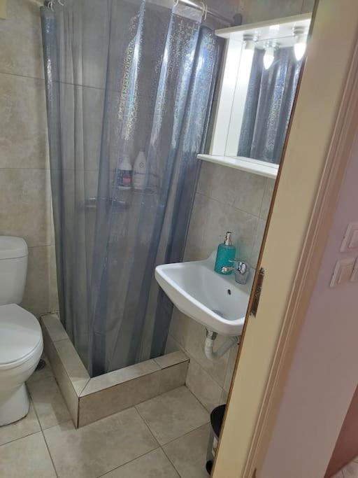 Small Apartment In The Heart Of Piraeus! Notara 43 Εξωτερικό φωτογραφία